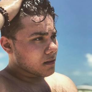 Meet your Posher, Habib